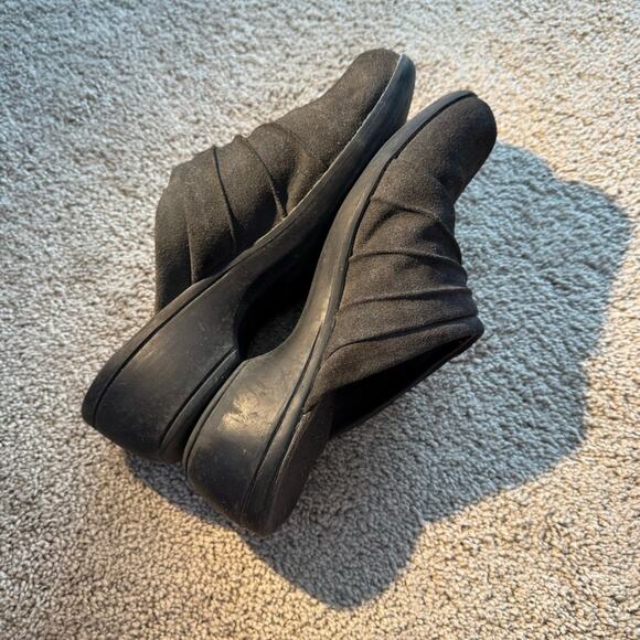 Croft & Barrow Gray Suede Leather Slip On Clogs Size 8.5 Comfort Shoes Mules - Picture 6 of 11